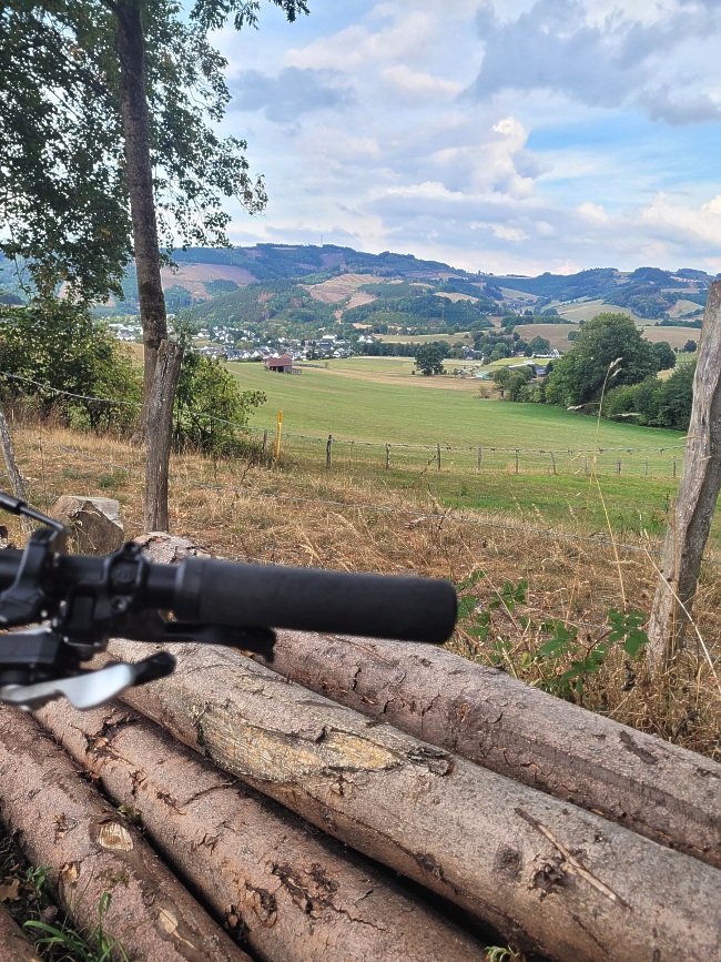 Blick von der Teufelstanne über Wenholthausen Richtung Oesterberge